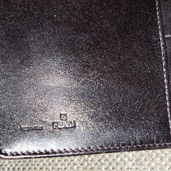 Vintage Fendi Bag 😍 - Picture 13 of 15